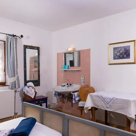 Guest house Gasthof Kreuz *