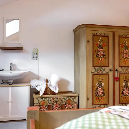 Guest house Gasthof Kreuz Rieden