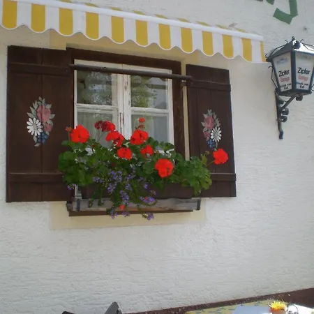 Gasthof Kreuz Guest house *